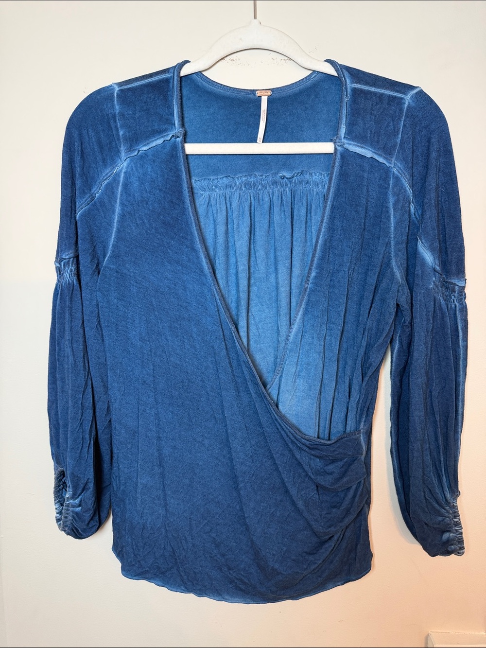 Free People Women’s Blue Draped Wrap-Style Long Sleeve Top. Size XS